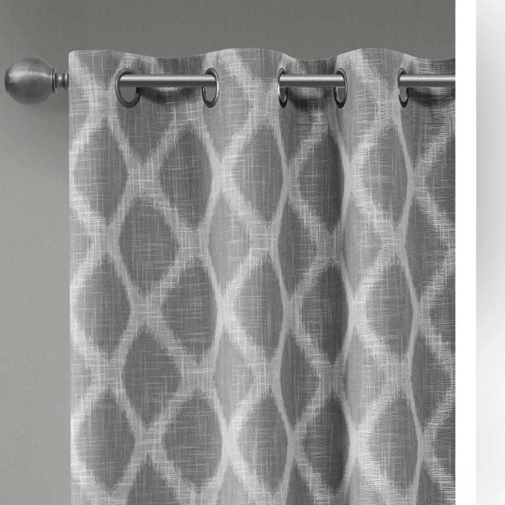 SUNSMART Blakesly Ogee‎ Ikat-Print Blackout Window Panel